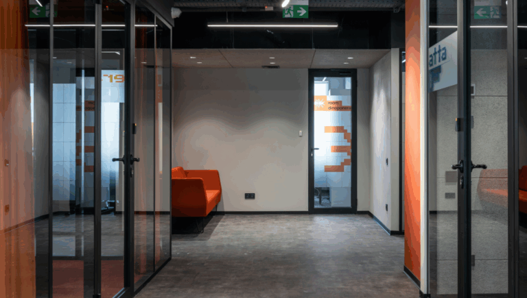 Corporate Design K4 Header